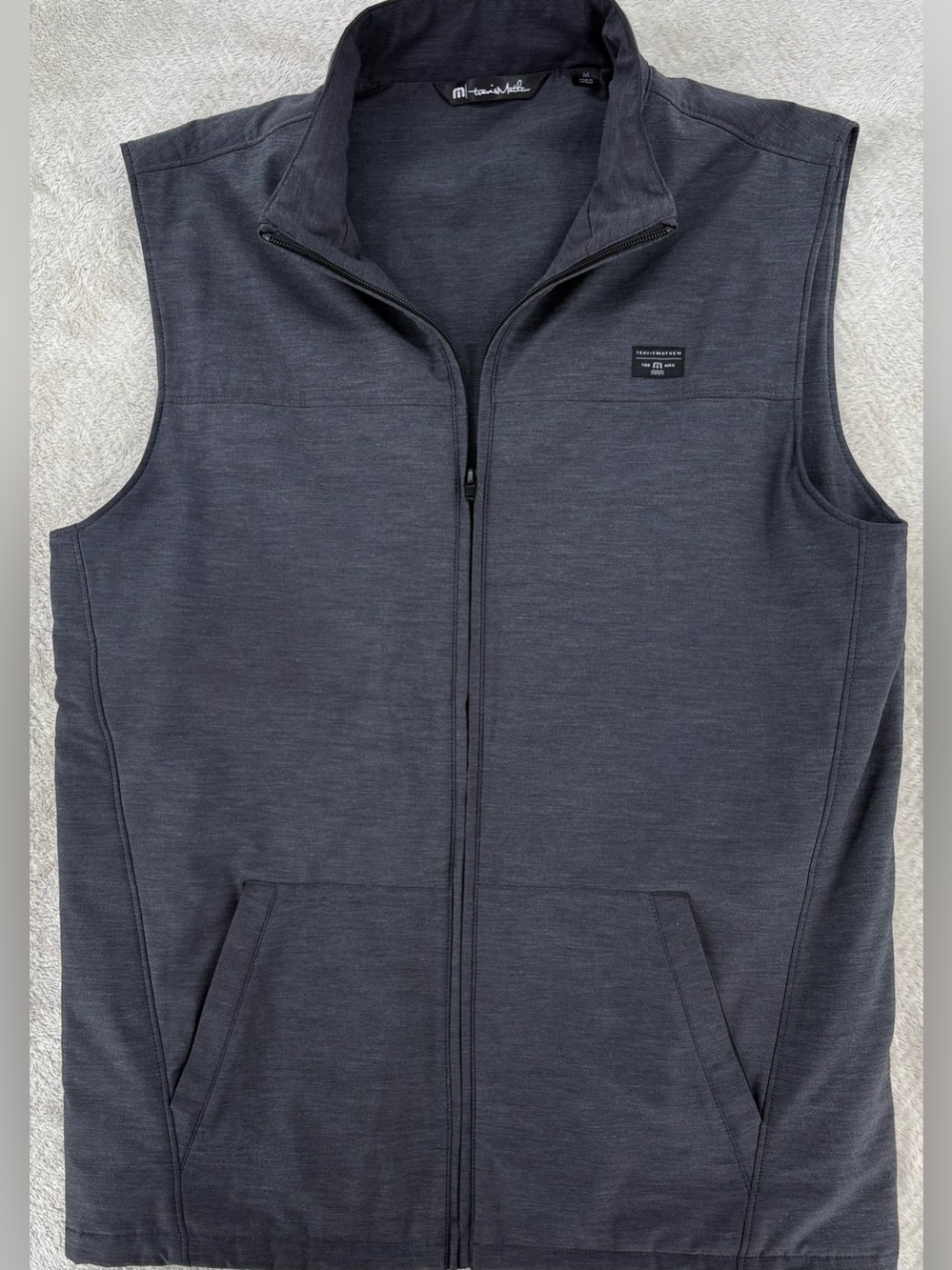 Travis Mathew Men’s Gray Full Zip Vest Size M Lightweight Performance Golf Vest